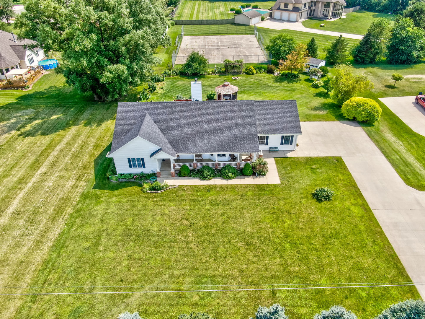 1864 North 31st Road Ottawa, IL 61350 - Photo 2 of 33