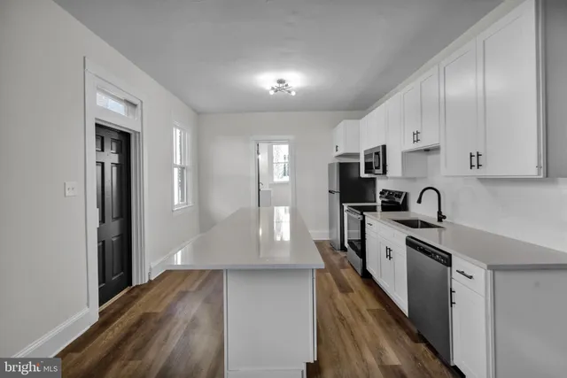 $1,750 | 37 South Lime Street, Unit 1, Lancaster, PA 17602