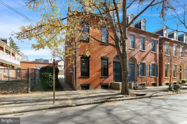 $1,750 | 37 South Lime Street, Unit 1, Lancaster, PA 17602