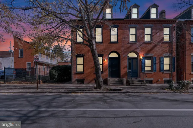 $1,750 | 37 South Lime Street, Unit 1, Lancaster, PA 17602