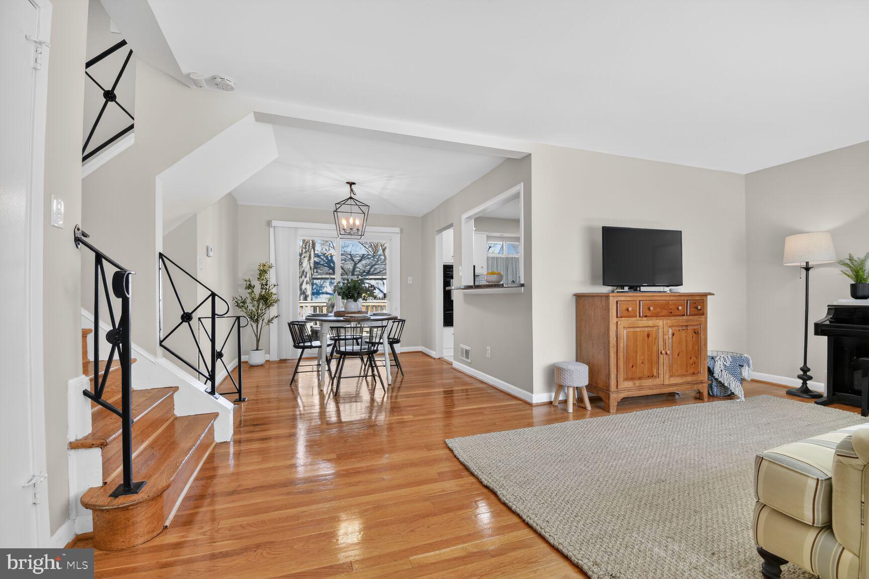 9914 Grayson Avenue Silver Spring, MD 20901 - Photo 6 of 27