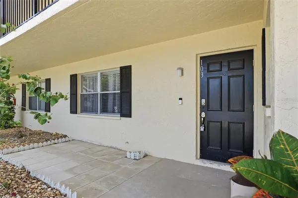 $249,000 | 7860 Palm Aire Lane, Unit 103, Sarasota, FL 34243