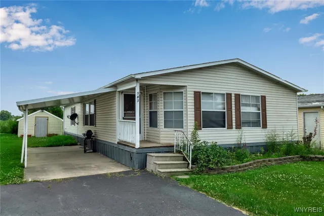 $57,000 | 583 Evergreen Drive, Lockport, NY 14094