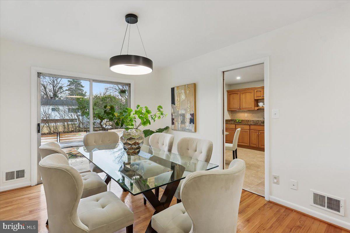 11712 Seven Locks Road Potomac, MD 20854 - Photo 10 of 55