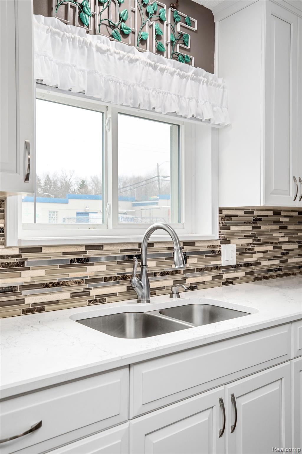 25802 Ryan Road Warren, MI 48091 - Photo 17 of 42 Gallery Image 17