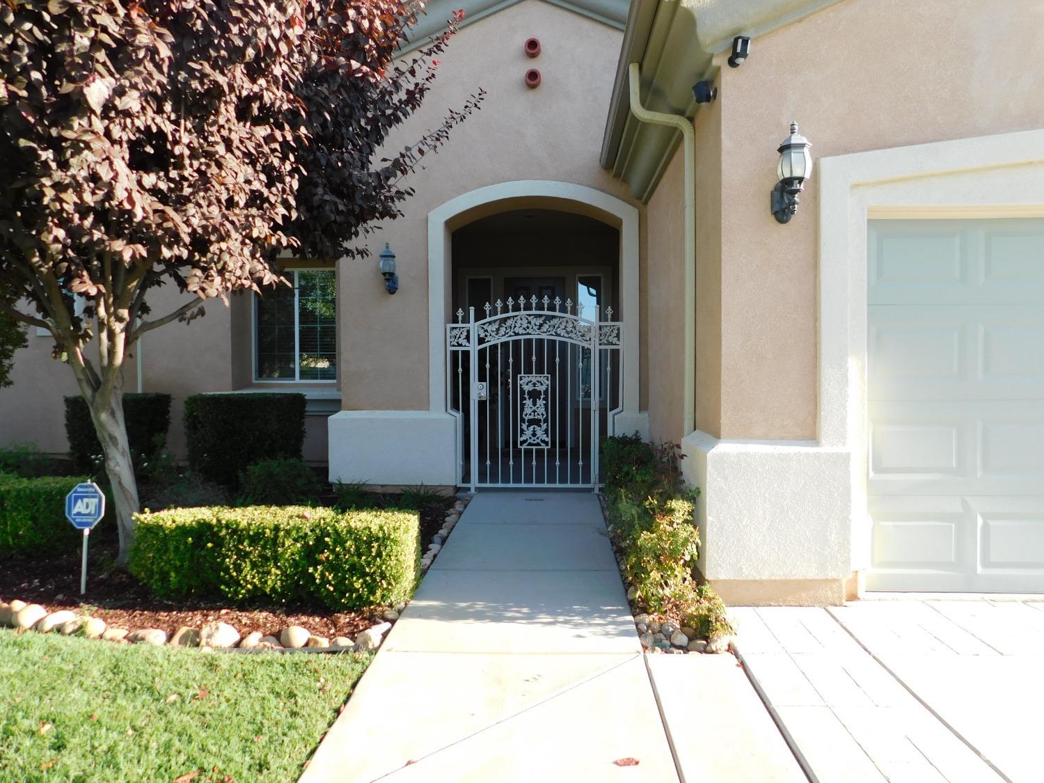 Undisclosed Address Bakersfield, CA 93306 - Photo 4 of 41