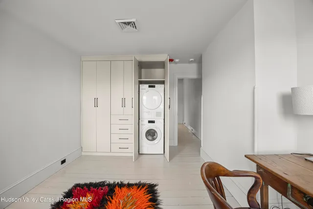 a view of a livingroom with furniture