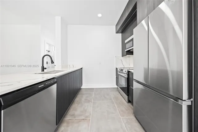 $4,750 | 526 Southwest 2nd Street, Unit 1, Miami, FL 33130