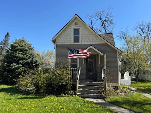 $108,000 | 604 West Main Street, Marshall, MN 56258