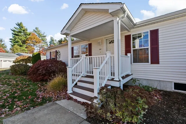 $439,000 | 2602 Pheasant Lane, Middleboro, MA 02346