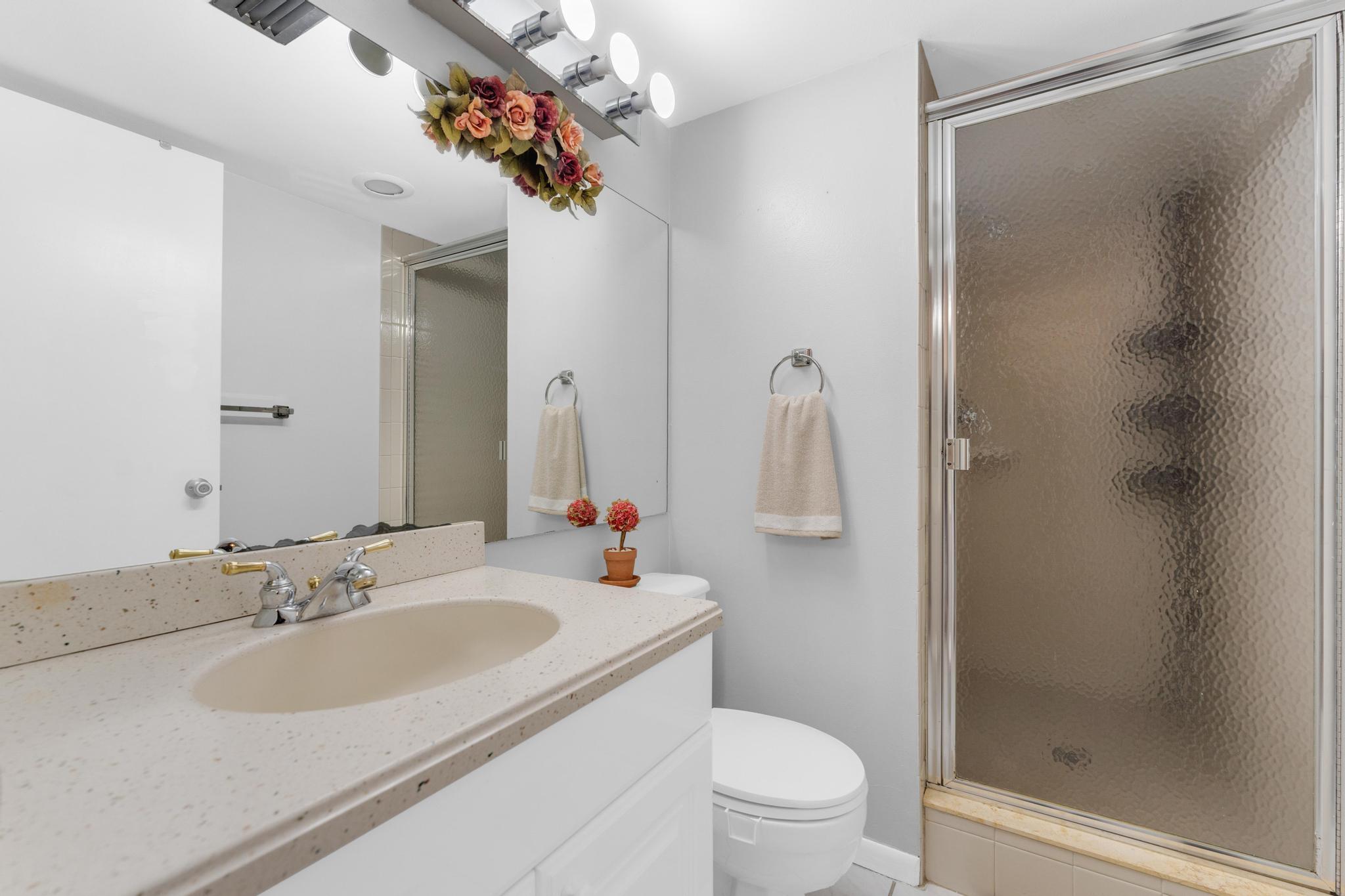 9300 Southwest 8th Street, Unit 109 Boca Raton, FL 33428 - Photo 18 of 34 Bathroom 1