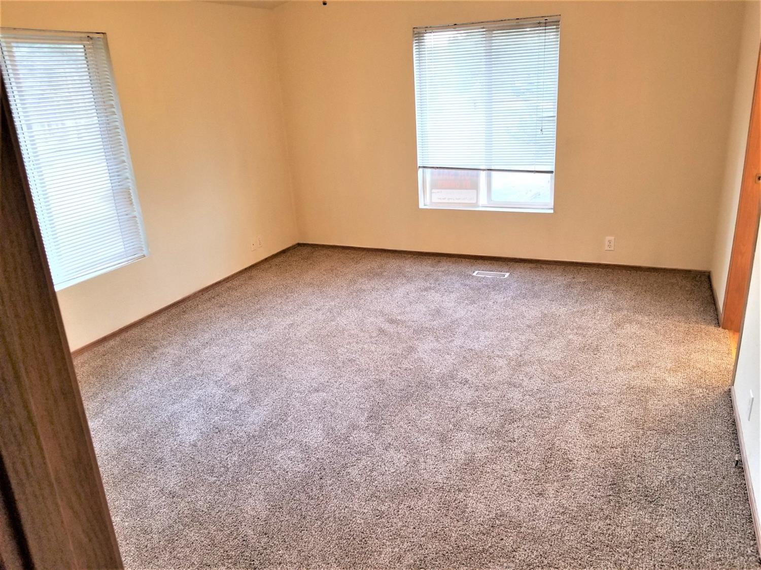 4124 Round Lake Road Klamath Falls, OR 97601 - Photo 10 of 24 Additional Photo