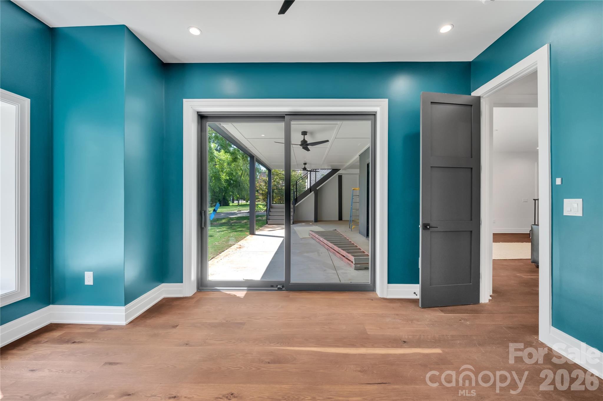 1423 South Wendover Road Charlotte, NC 28211 - Photo 26 of 31 a view of entryway