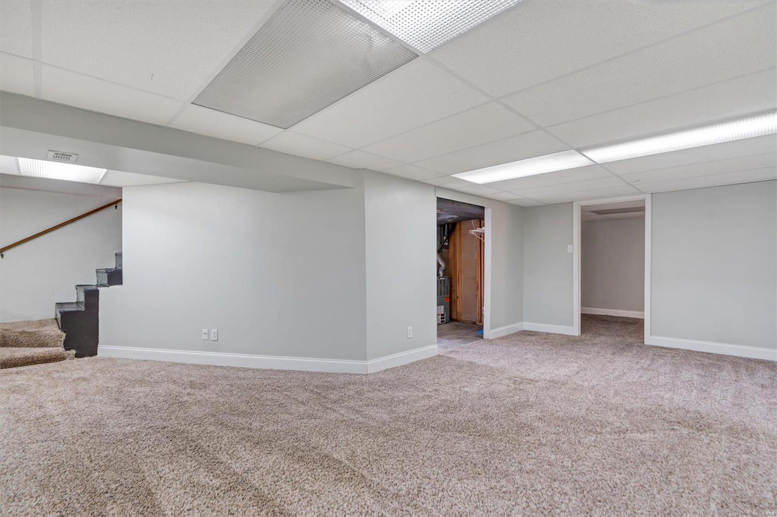 8026 Morgan Ford Road St. Louis, MO 63123 - Photo 12 of 22