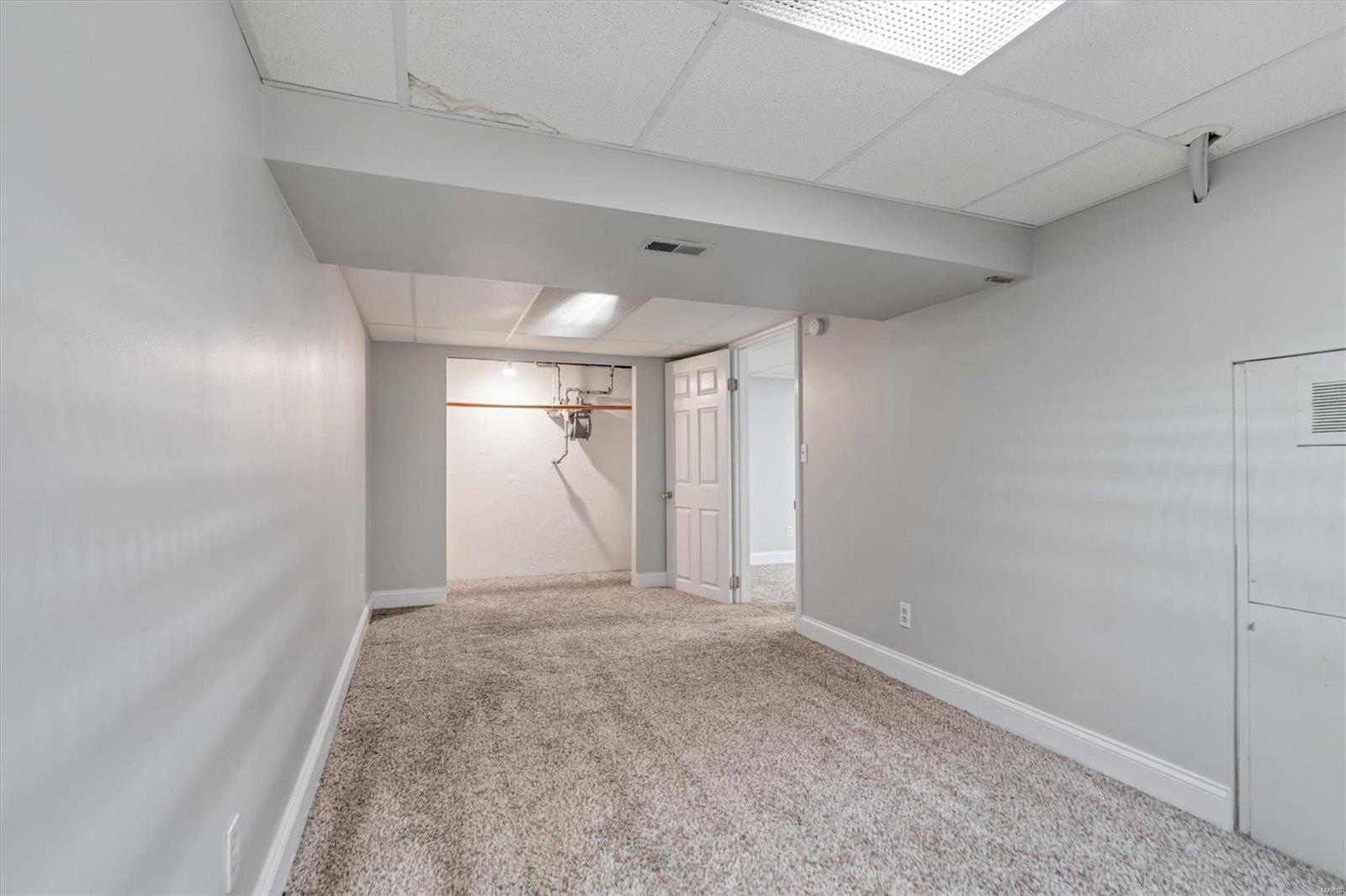 8026 Morgan Ford Road St. Louis, MO 63123 - Photo 15 of 22