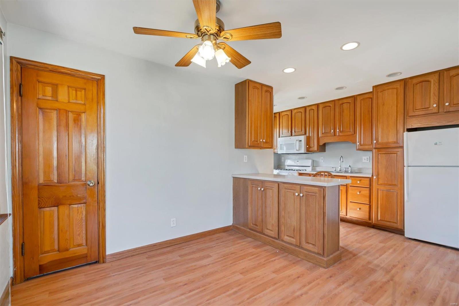 8026 Morgan Ford Road St. Louis, MO 63123 - Photo 6 of 22