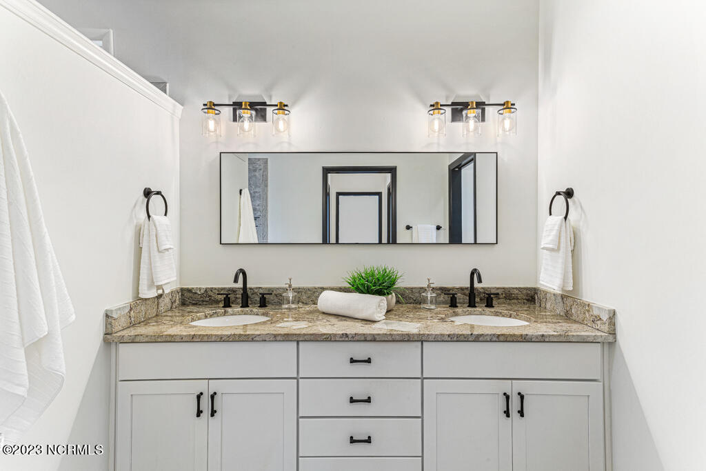 525 Highland Road Southern Pines, NC 28387 - Photo 29 of 51 Master Bathroom