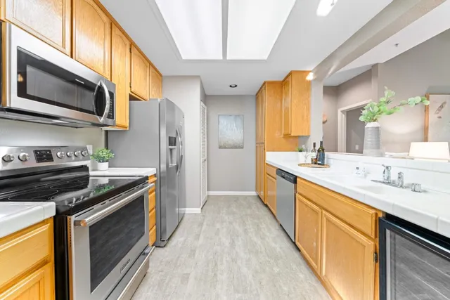 $899,888 | 2604 Hastings Shore Lane, Redwood City, CA 94065