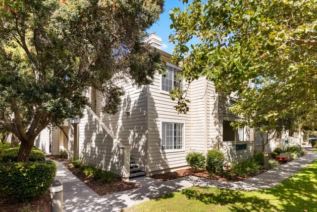 $899,888 | 2604 Hastings Shore Lane, Redwood City, CA 94065