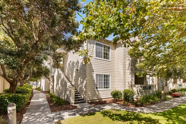 $899,888 | 2604 Hastings Shore Lane, Redwood City, CA 94065