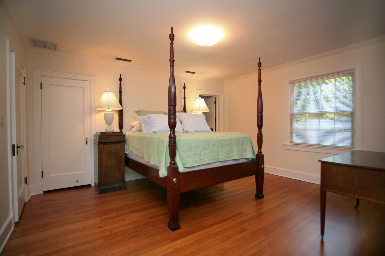 2325 River Road Jacksonville, FL 32207 - Photo 14 of 25 Master Suite