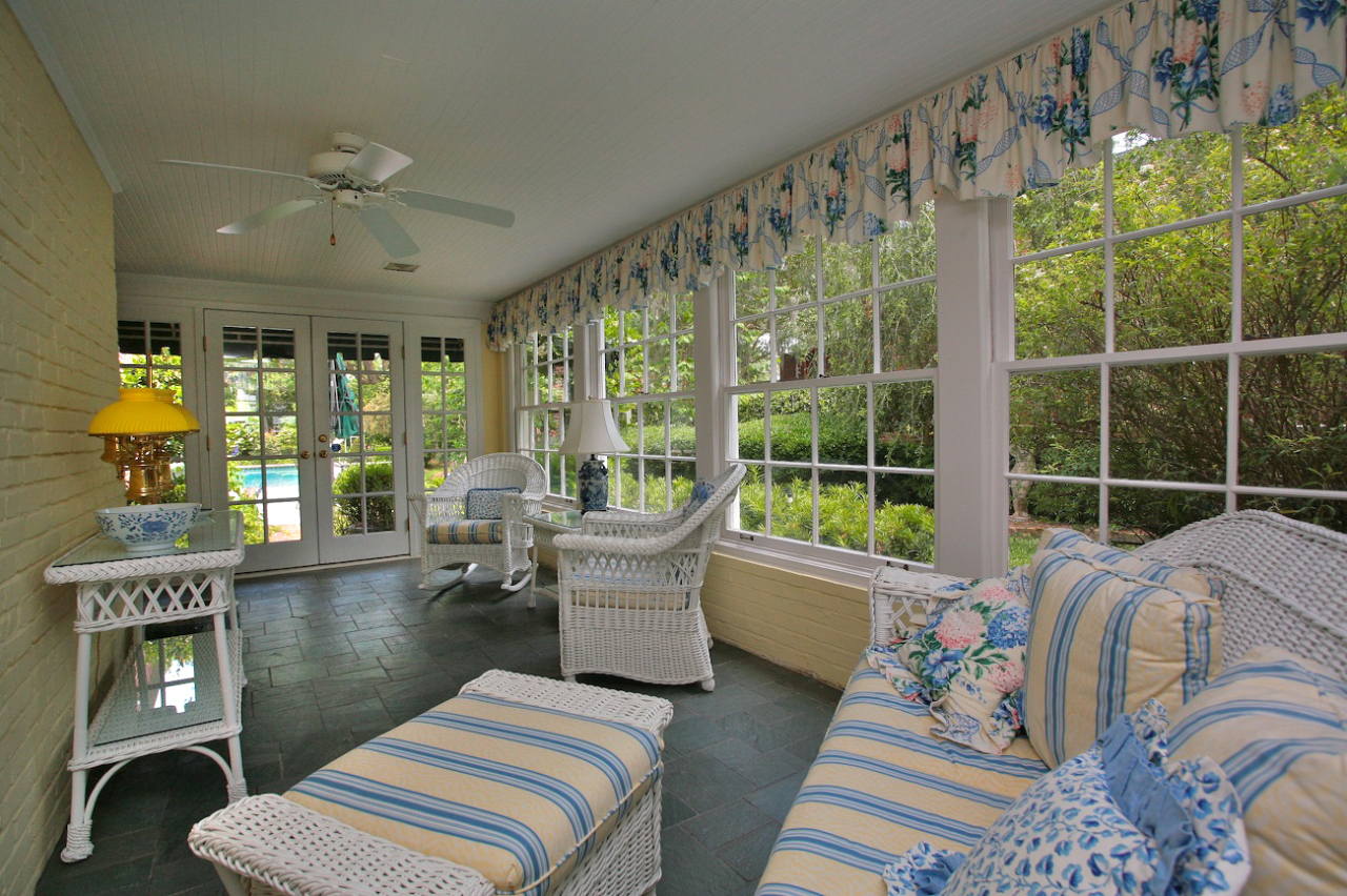 2325 River Road Jacksonville, FL 32207 - Photo 6 of 25 Sunroom