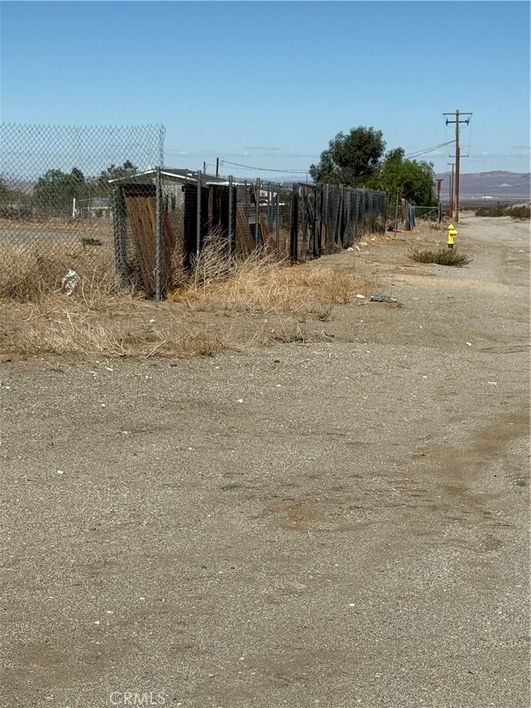 0 Beekley Road Pinon Hills, CA 92372 - Photo 3 of 5 a view of a backyard of the house