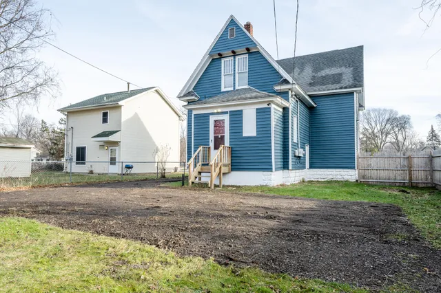 $144,900 | 814 Columbus Avenue, Benton Harbor, MI 49022