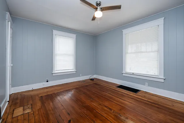 $144,900 | 814 Columbus Avenue, Benton Harbor, MI 49022