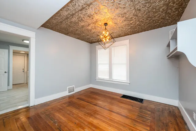 $144,900 | 814 Columbus Avenue, Benton Harbor, MI 49022