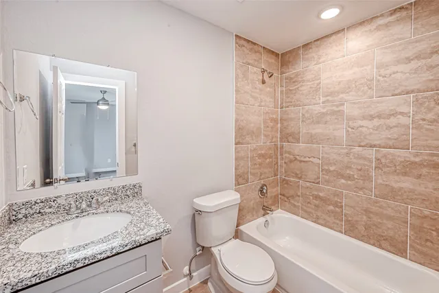 $1,650 | 8125 Eastover Street, Unit B, Houston, TX 77028