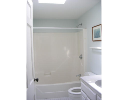 29 Merritt Road East Providence, RI 02915 - Photo 4 of 18