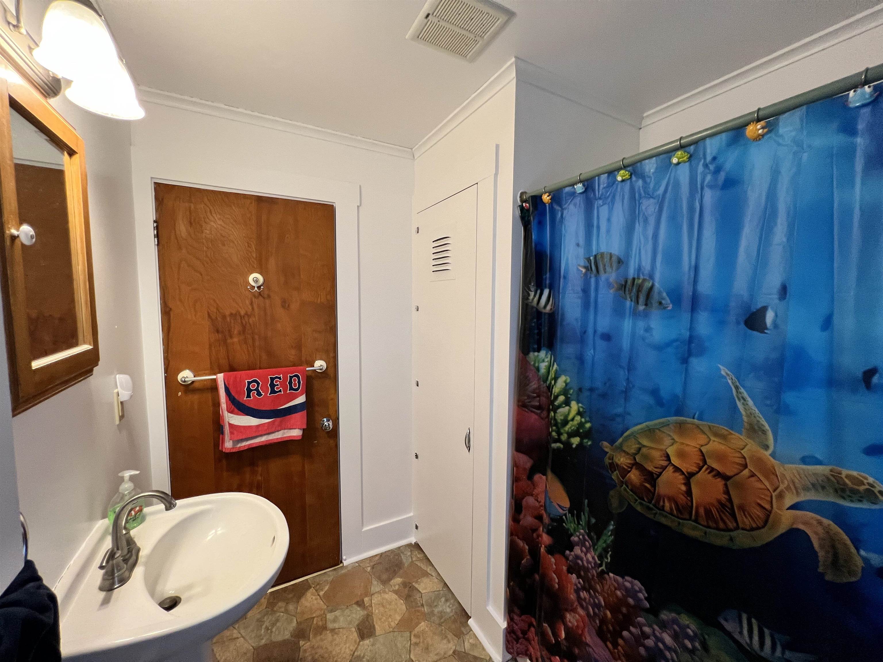 214 Main Street Alton, NH 03809 - Photo 17 of 32