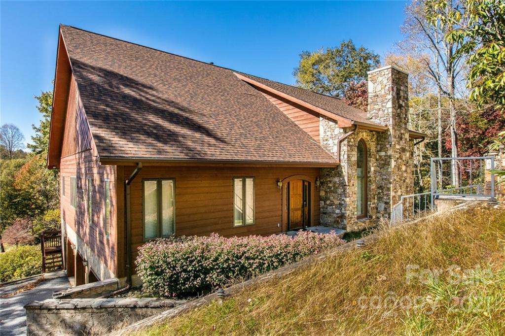 4470 Cove Loop Road Hendersonville, NC 28739 - Photo 2 of 46 Gallery Image 2