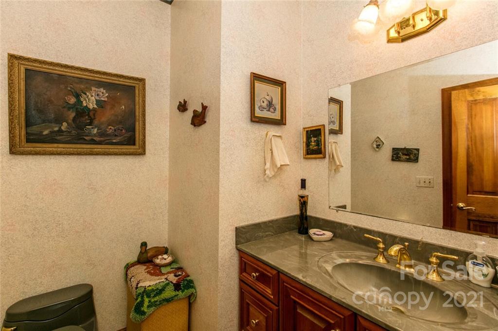 4470 Cove Loop Road Hendersonville, NC 28739 - Photo 22 of 46 Gallery Image 22