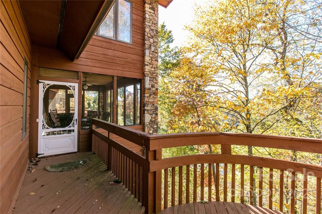 4470 Cove Loop Road Hendersonville, NC 28739 - Photo 31 of 46 Gallery Image 31