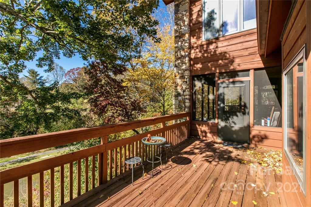 4470 Cove Loop Road Hendersonville, NC 28739 - Photo 32 of 46 Gallery Image 32
