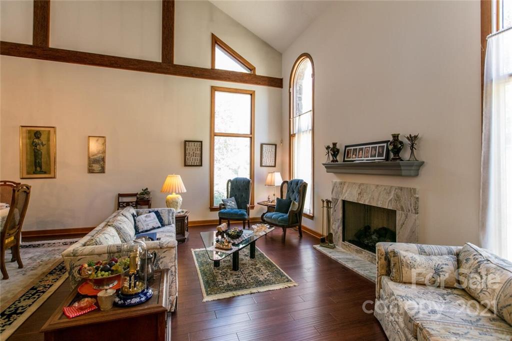 4470 Cove Loop Road Hendersonville, NC 28739 - Photo 5 of 46 Gallery Image 5