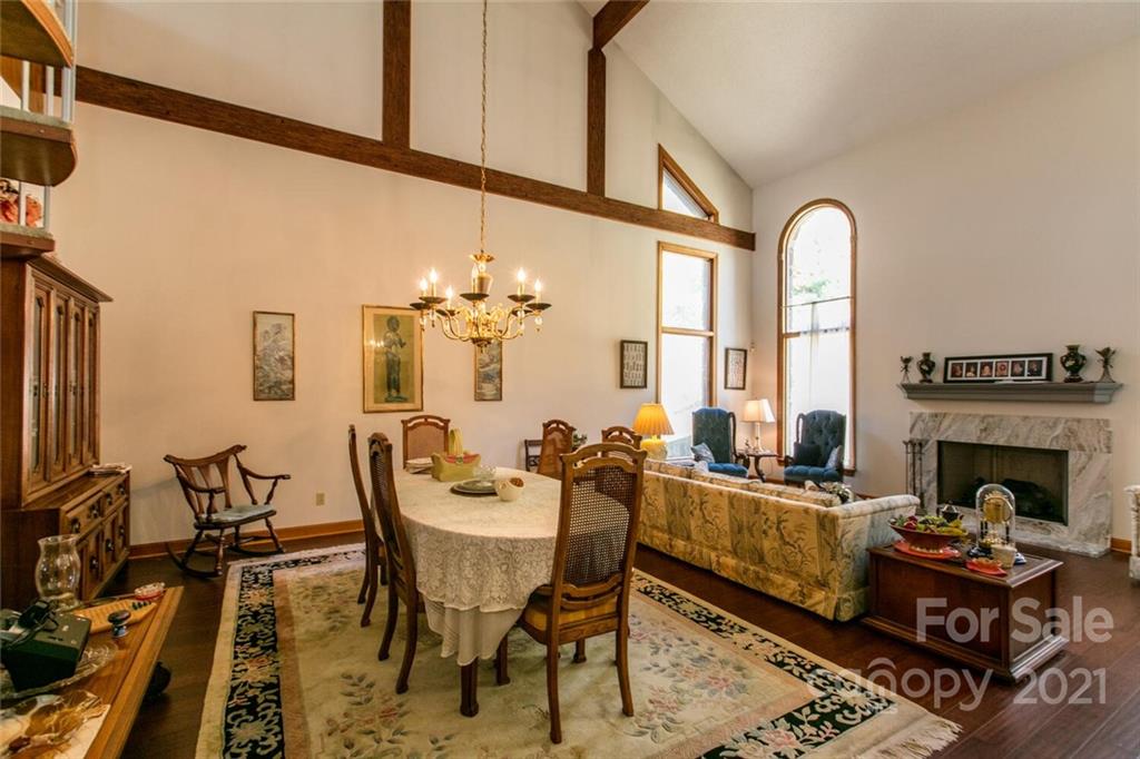 4470 Cove Loop Road Hendersonville, NC 28739 - Photo 9 of 46 Gallery Image 9