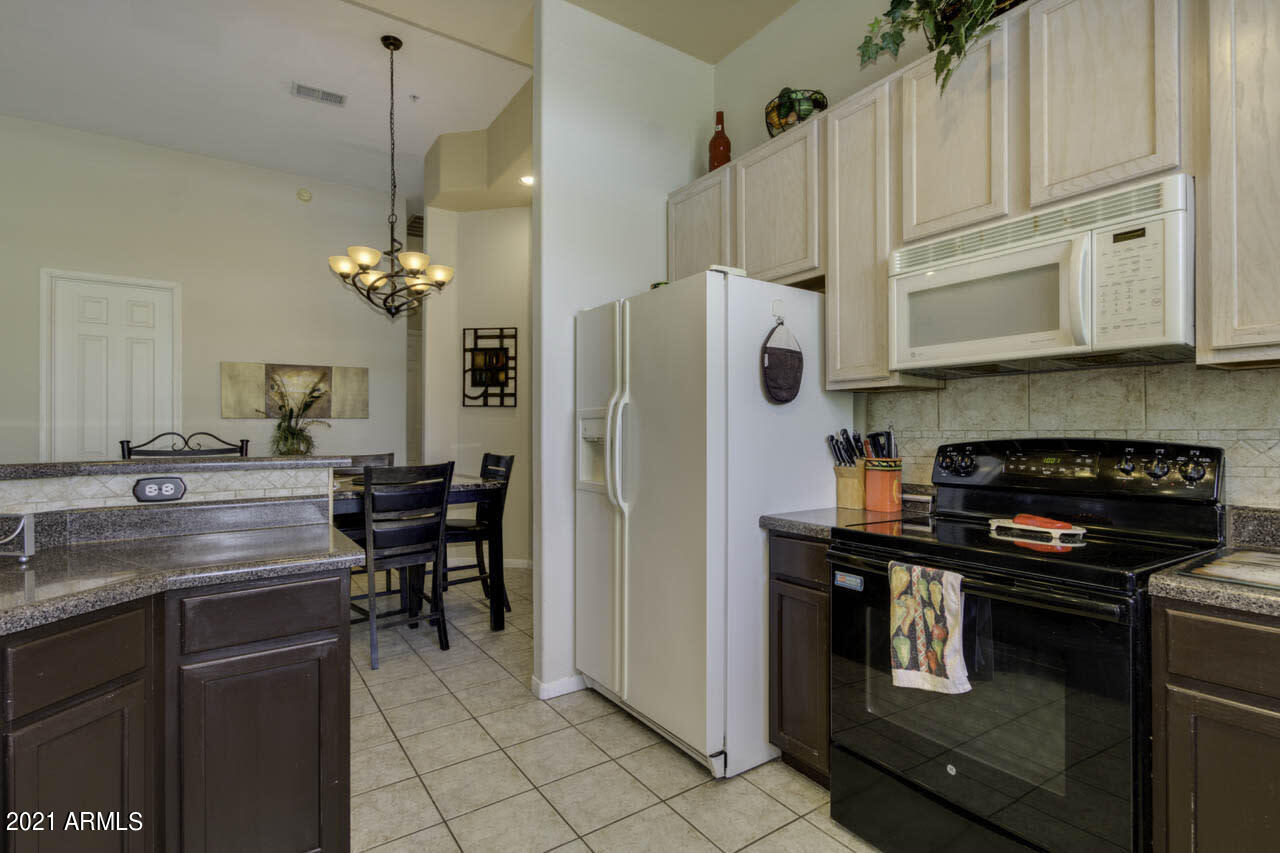 8245 East Bell Road, Unit 249 Scottsdale, AZ 85260 - Photo 16 of 26 Listing_757350_Photo_16