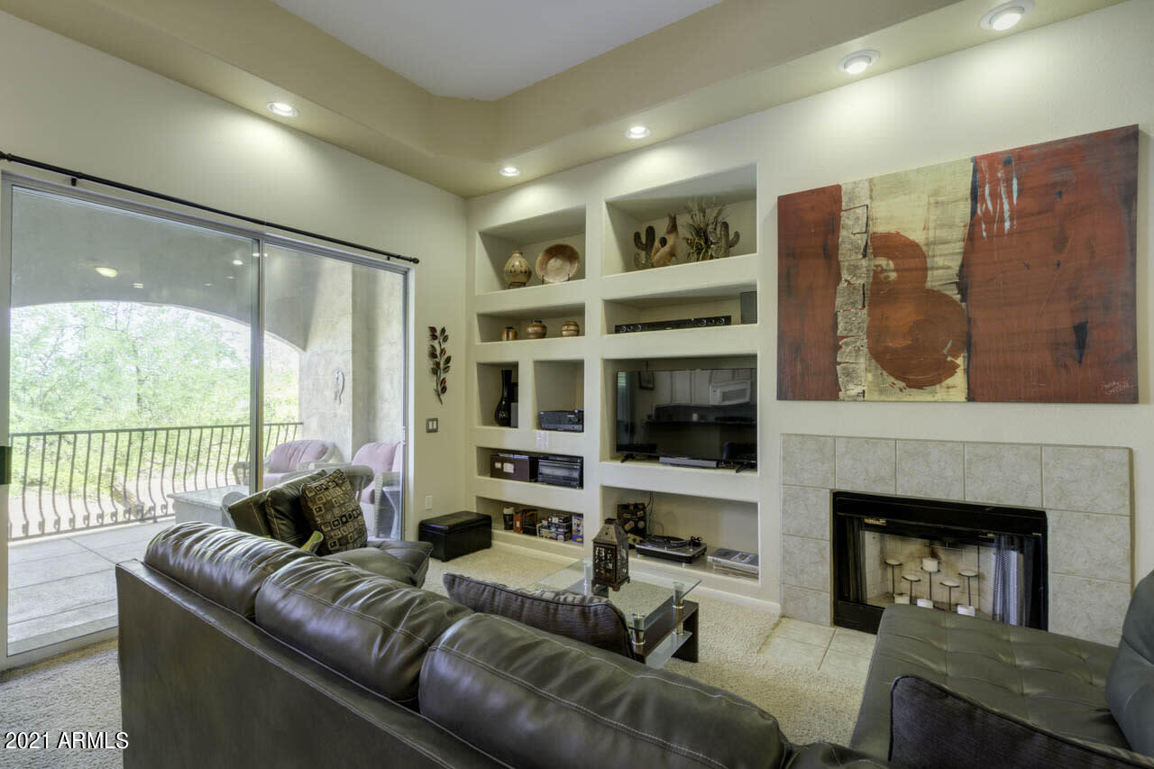 8245 East Bell Road, Unit 249 Scottsdale, AZ 85260 - Photo 10 of 26 Listing_757350_Photo_10