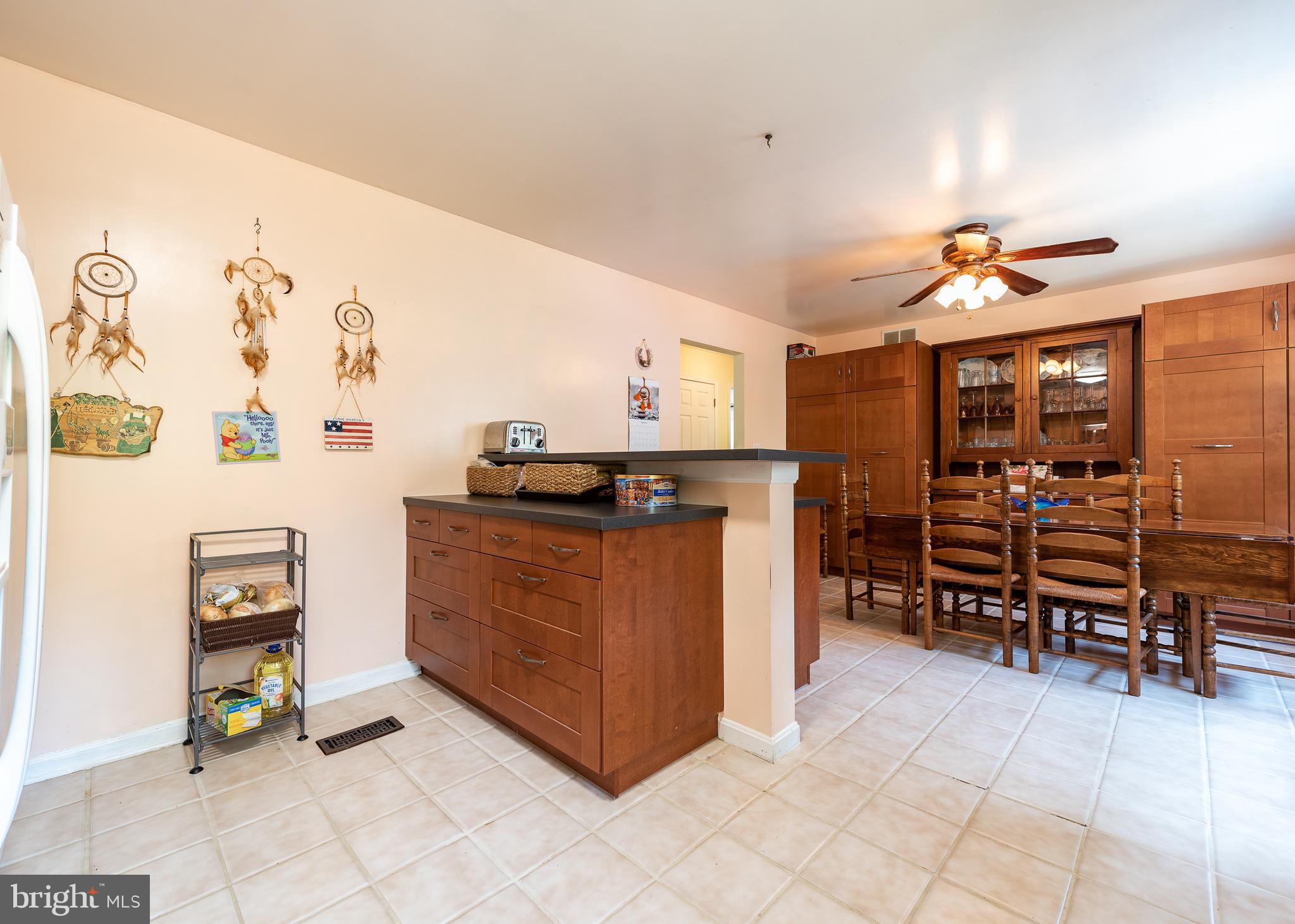 1152 Hampton Road Annapolis, MD 21409 - Photo 8 of 38 Kitchen / Dining Room