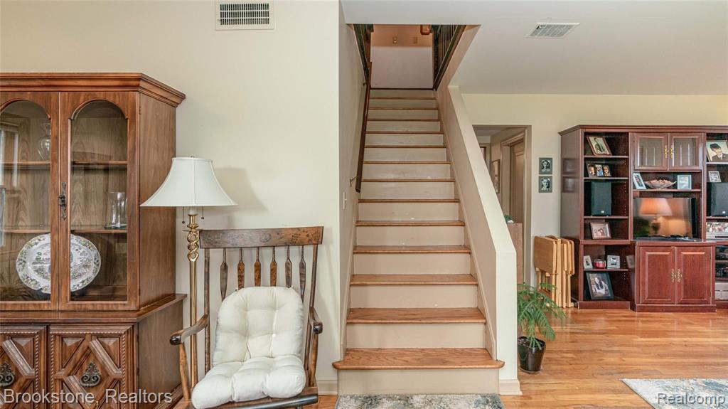 2960 Culbertson Avenue Rochester Hills, MI 48307 - Photo 21 of 34