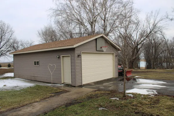 $314,900 | 33198 540th Avenue, Alberta, MN 56207