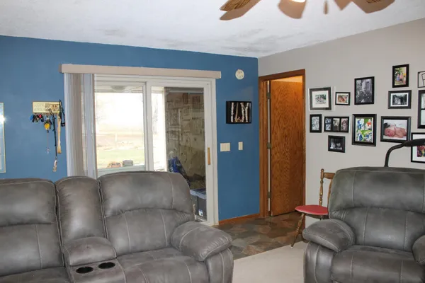 $314,900 | 33198 540th Avenue, Alberta, MN 56207