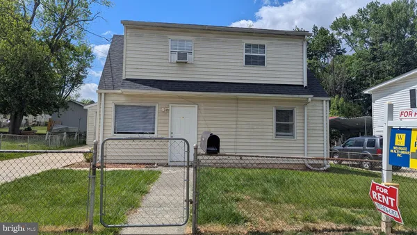 $3,250 | 153 Polk Drive, Manassas Park, VA 20111