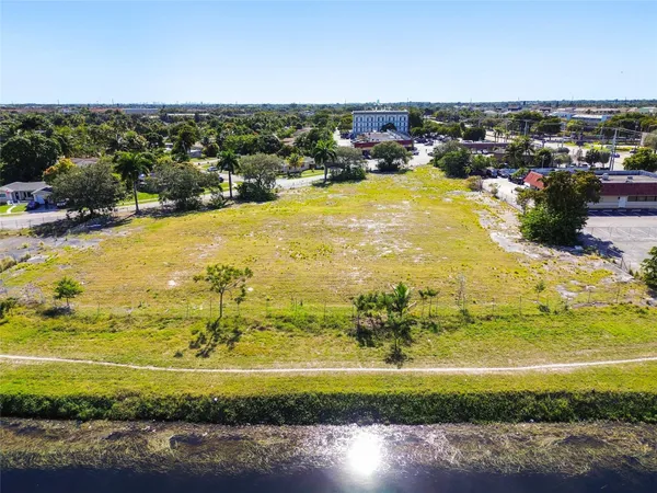 $2,850,000 | 3900 Northwest 37th Street, Lauderdale Lakes, FL 33309