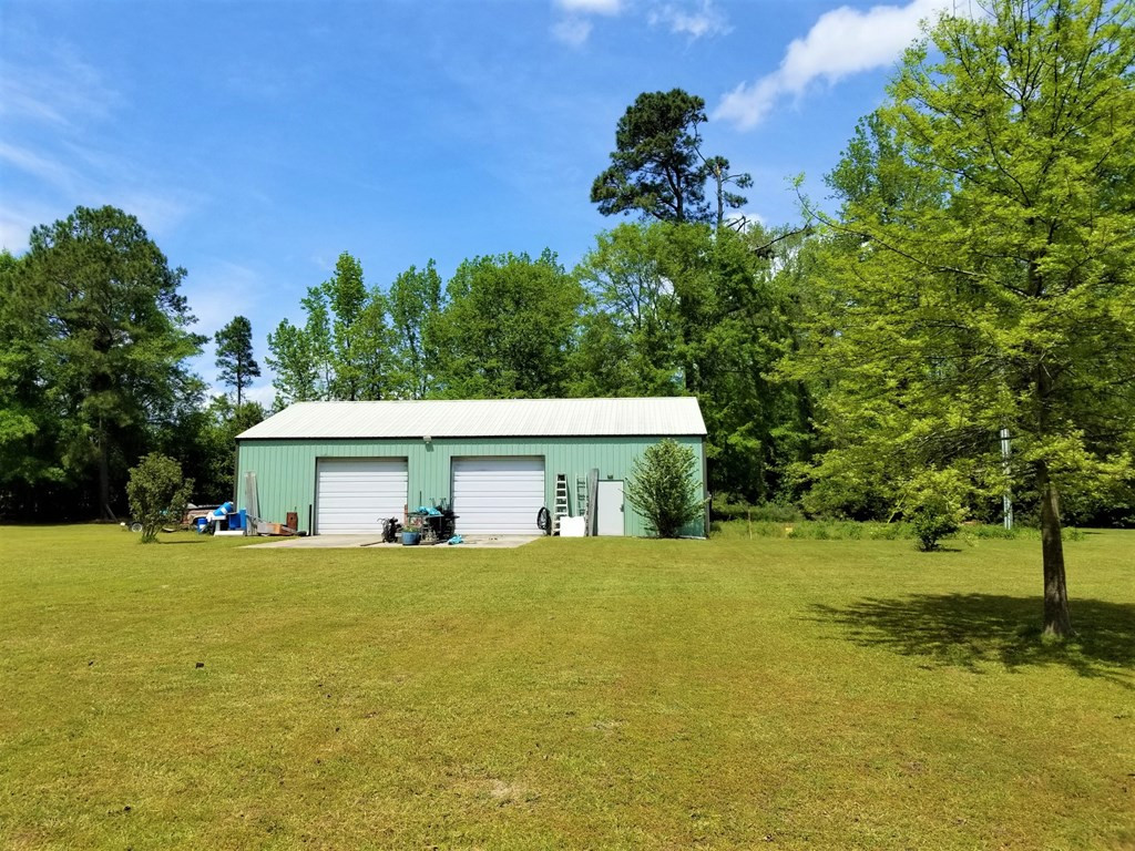 2338 M W Rickenbaker Road Manning, SC 29102 - Photo 3 of 31 Gallery Image 3