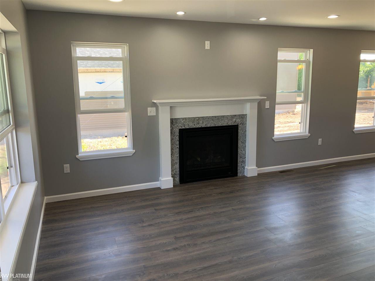 1570 River Road St. Clair, MI 48079 - Photo 26 of 51 50020399-25.JPG