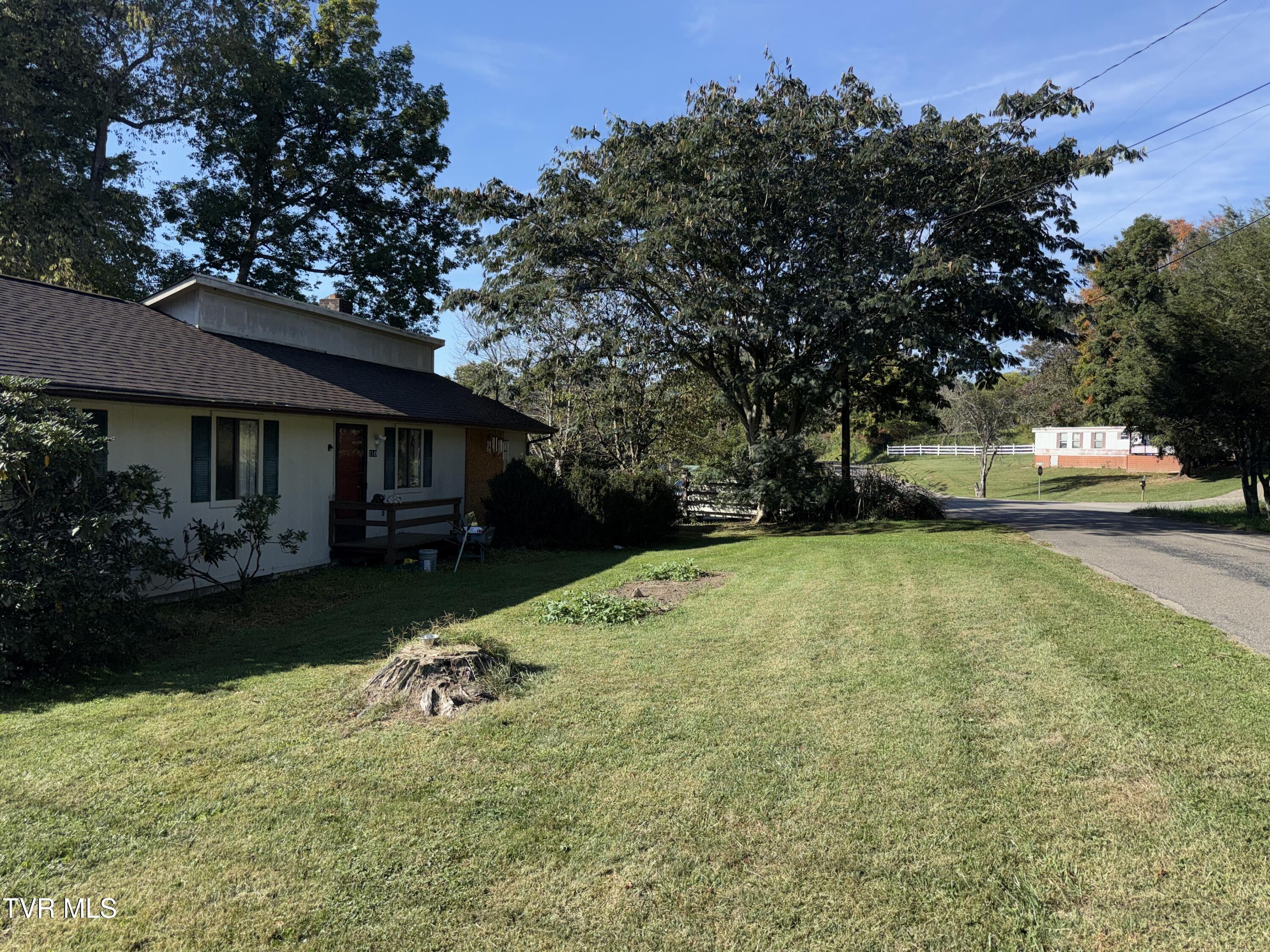 1149 Rainbow Road Mountain City, TN 37683 - Photo 4 of 25 1149 Rainbow Road 15